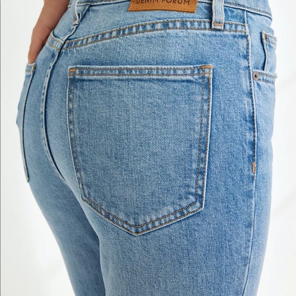 ARITZIA ARLO STRAIGHT LEG - Picture 3 of 10